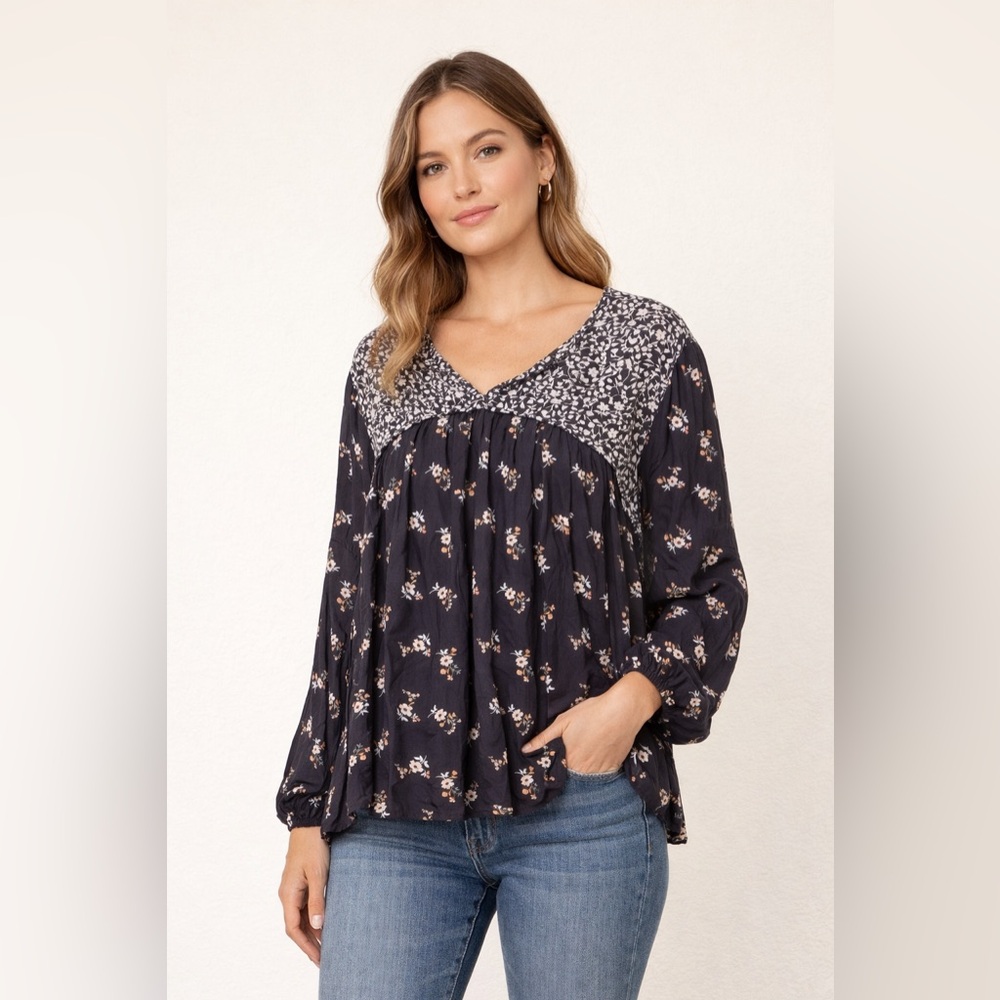 MATILDA JANE Top Womens Size Large Floral‎ Dream Chasers In The Breezeway